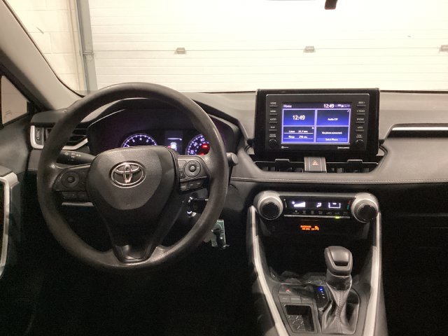 Used 2021 Toyota RAV4 LE FWD image 22