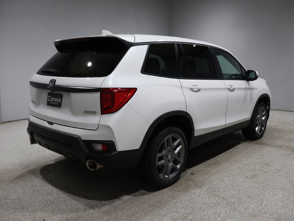 Used 2023 Honda Passport EX-L image 2