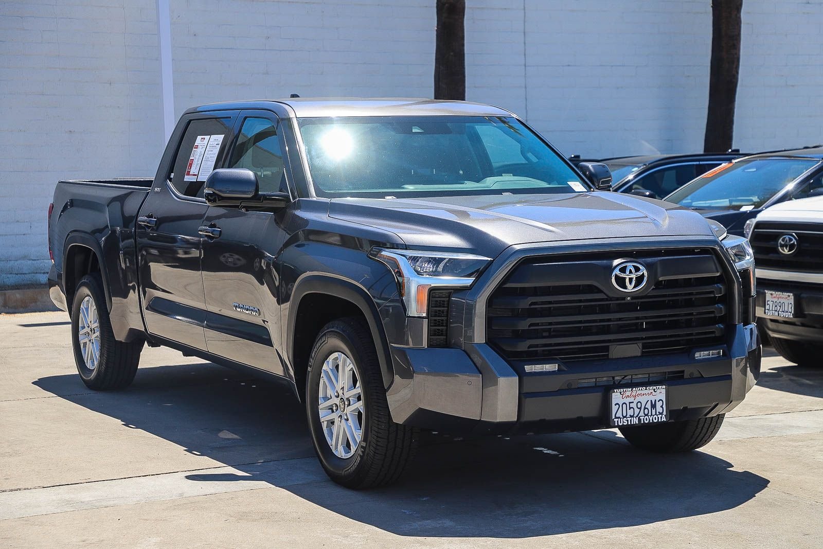Used 2022 Toyota Tundra SR5 w/ SR5 Premium Package RWD image 3