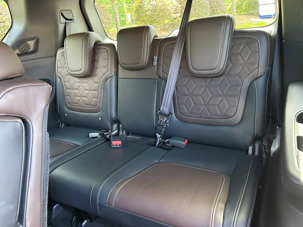 Used 2025 Nissan Armada Platinum Reserve RWD image 55