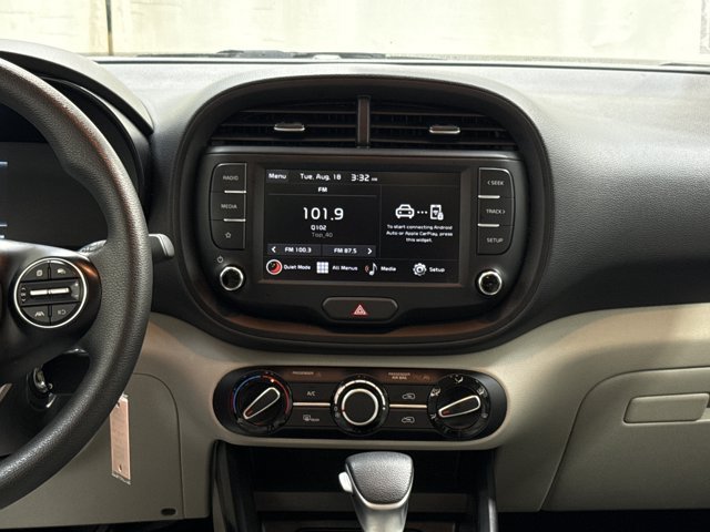 Certified 2025 Kia Soul LX w/ LX Technology Package FWD image 23