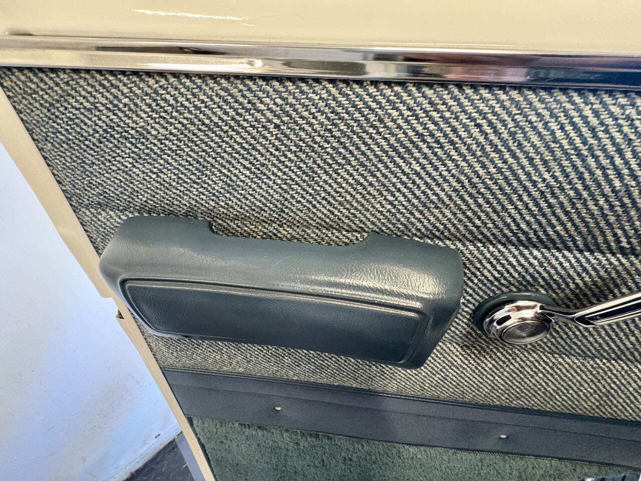 Used 1995 GMC G3500 Rally image 33