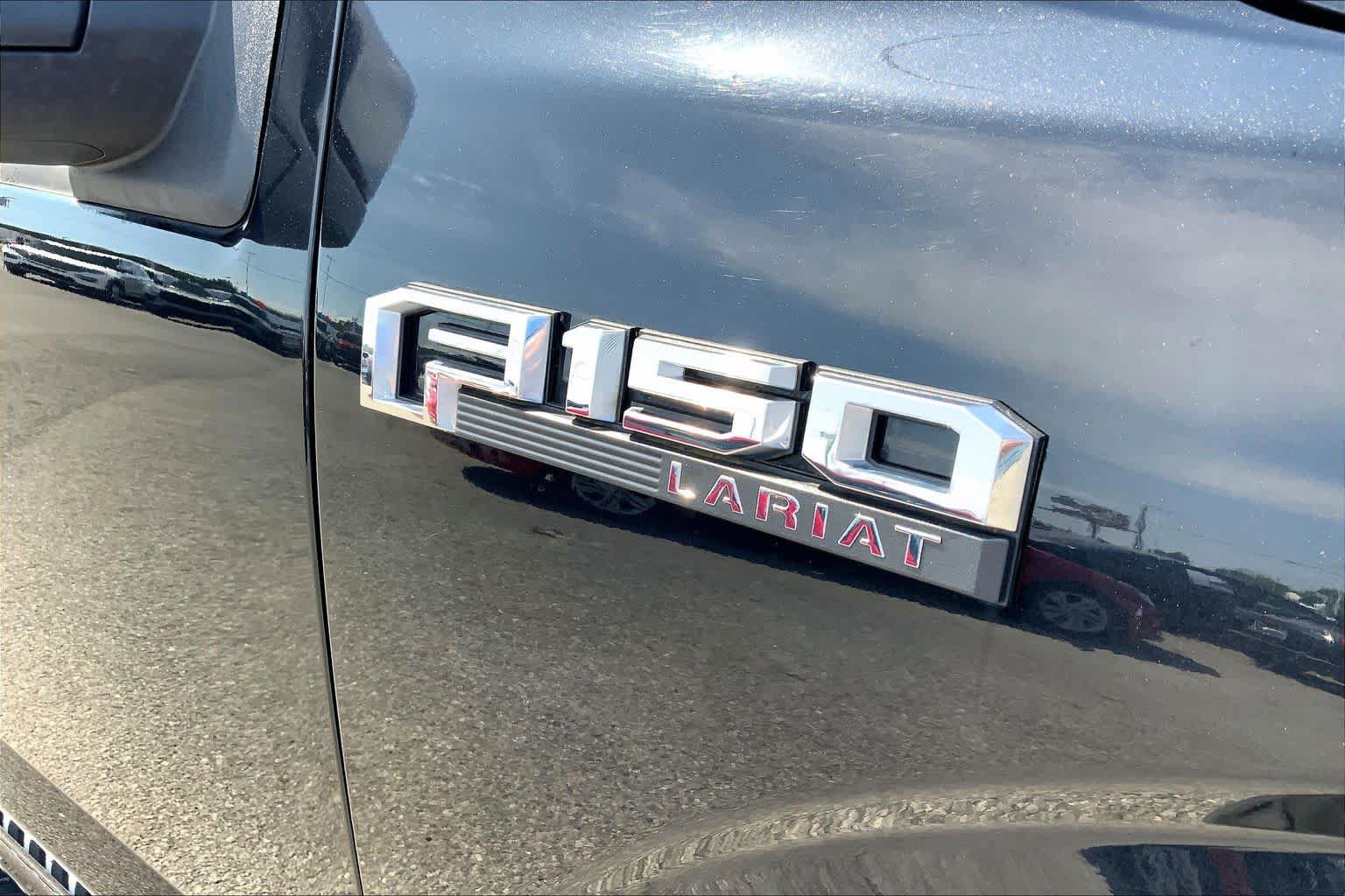 Used 2015 Ford F150 Lariat w/ Trailer Tow Package RWD image 29