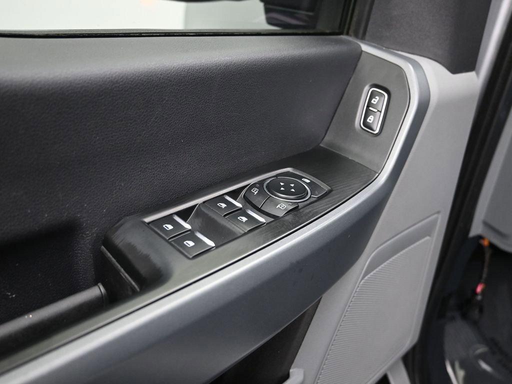 Used 2024 Ford F350 XLT image 12
