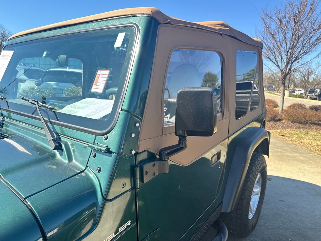 Used 2001 Jeep Wrangler SE image 33