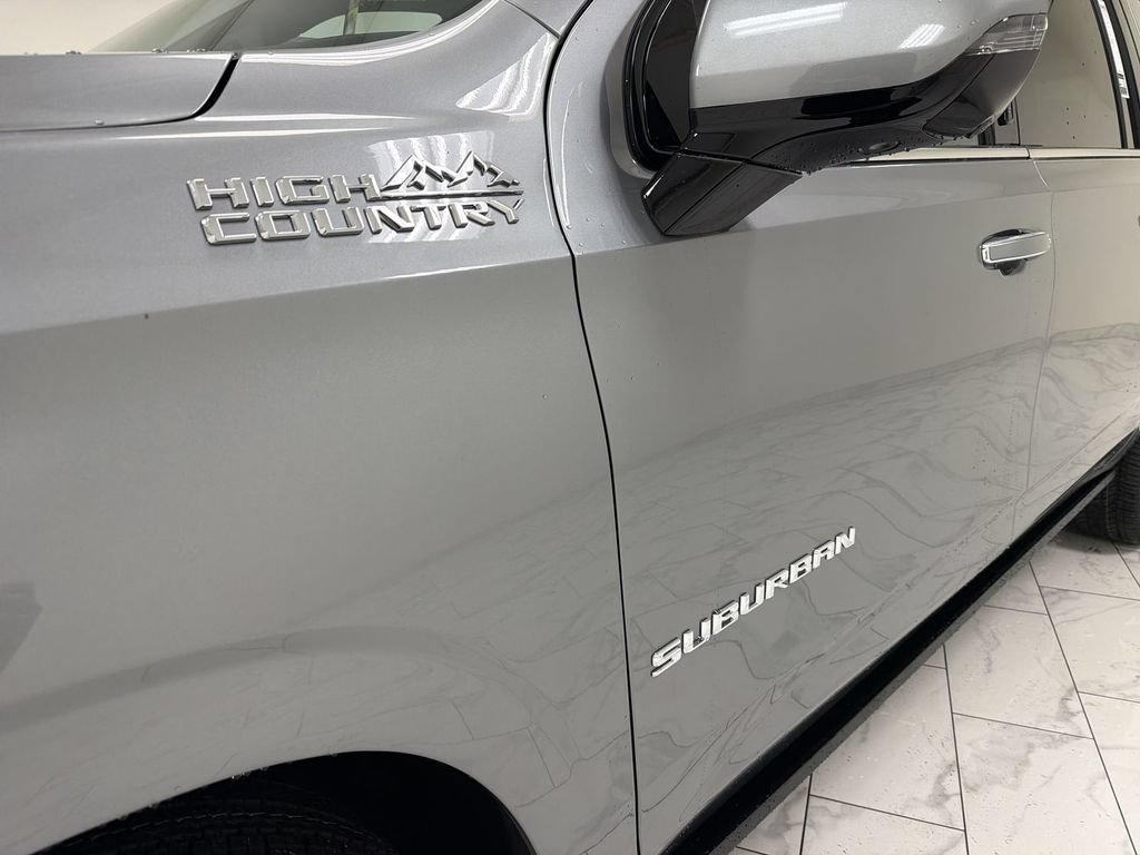 New 2026 Chevrolet Suburban High Country AWD/4WD image 33