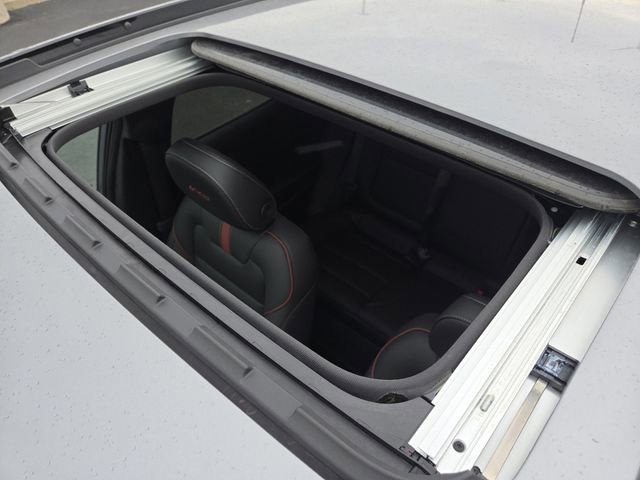 New 2026 Chevrolet Trax RS w/ Sunroof Package FWD image 3