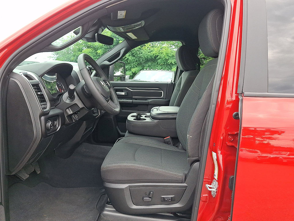 Used 2026 RAM 2500 Big Horn AWD/4WD image 17