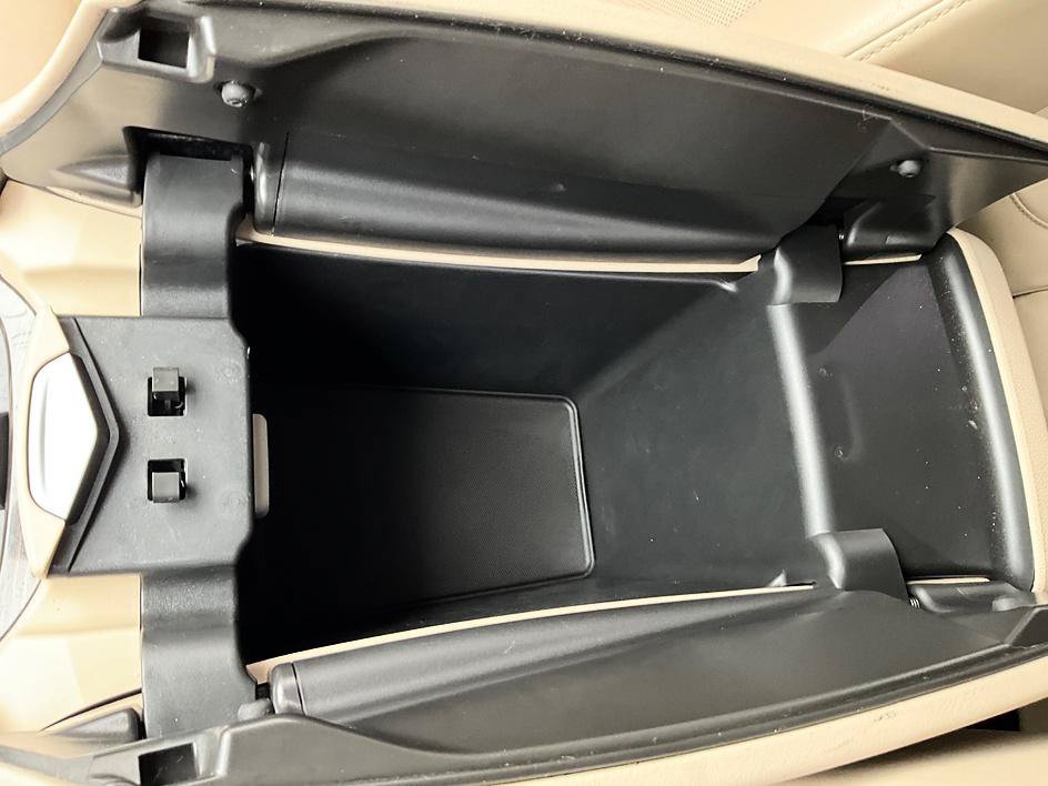 Used 2019 Buick Envision Premium AWD/4WD image 27