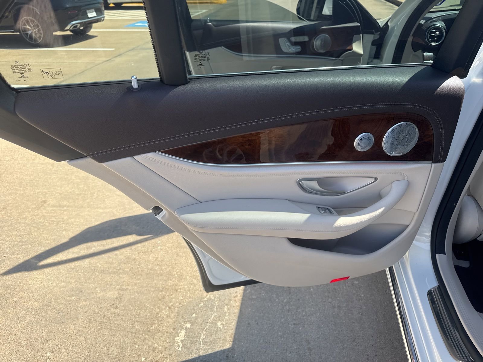 Used 2017 Mercedes-Benz E 300 4MATIC image 10