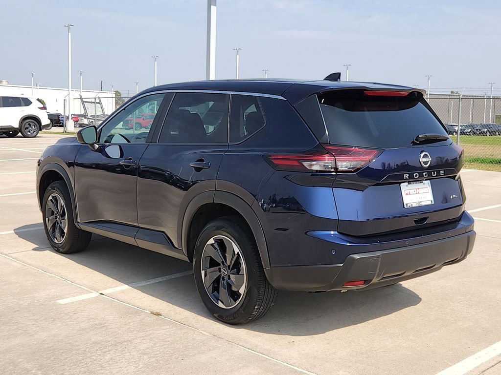 Used 2025 Nissan Rogue SV AWD/4WD image 7