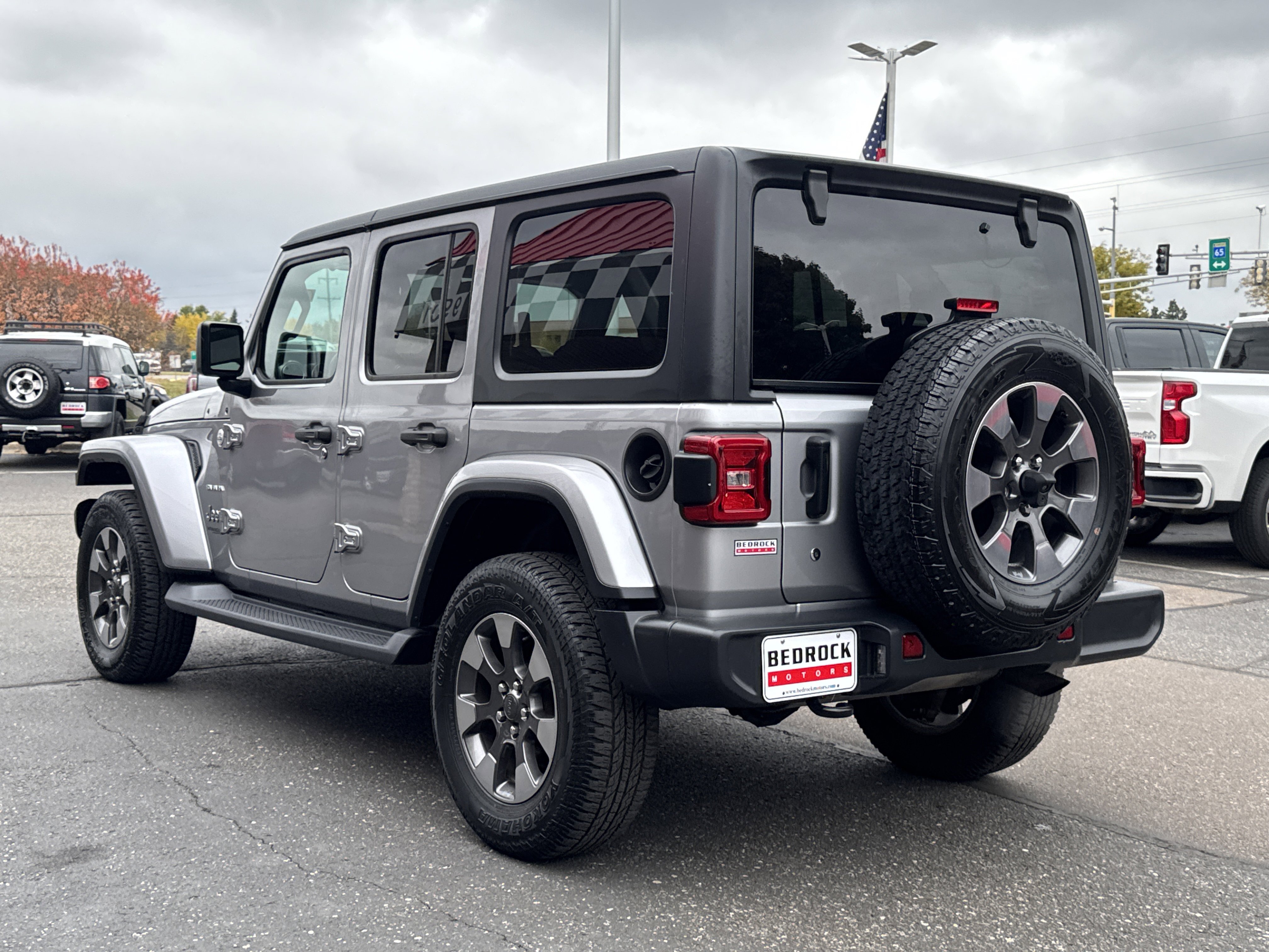 Used 2018 Jeep Wrangler Unlimited Sahara image 5