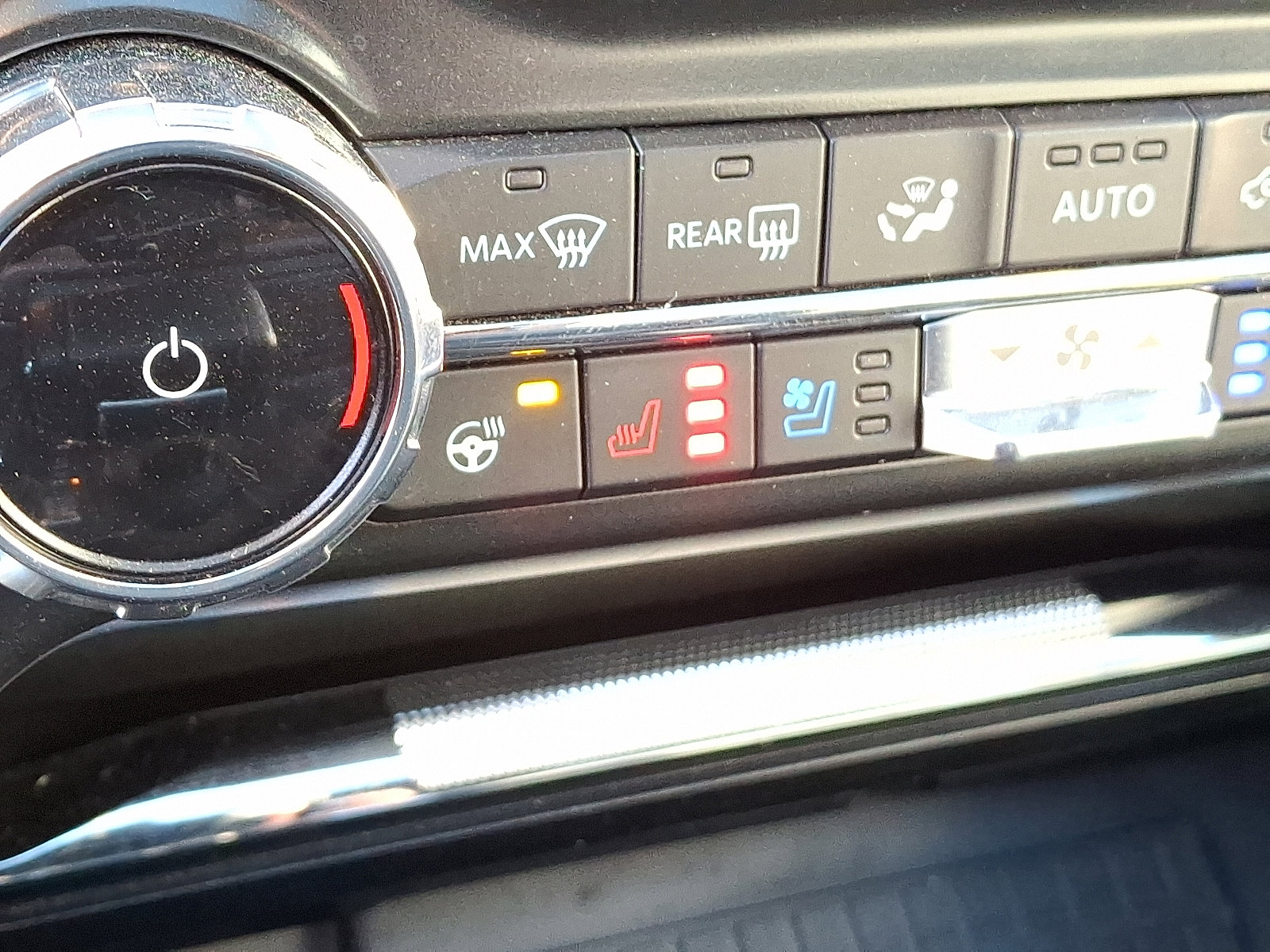 Certified 2022 Ford F150 Lariat w/ Equipment Group 502A High image 25