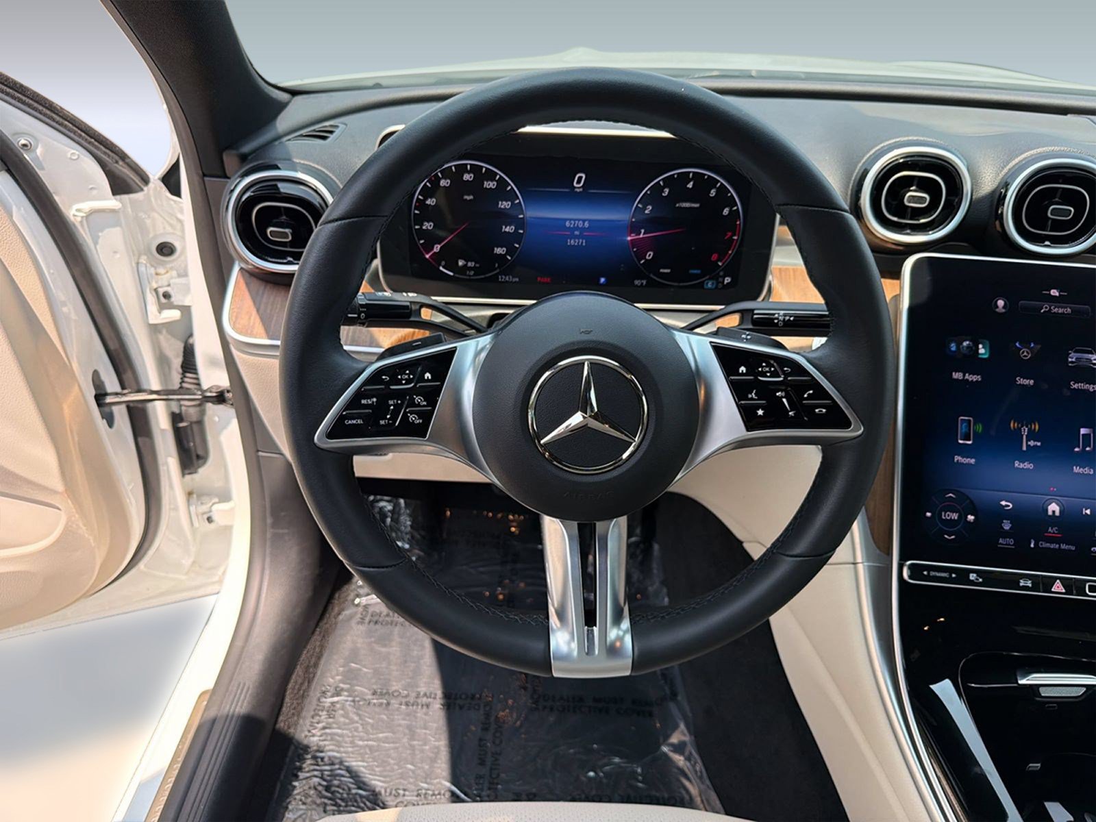 Used 2024 Mercedes-Benz C 300 4MATIC Sedan image 11