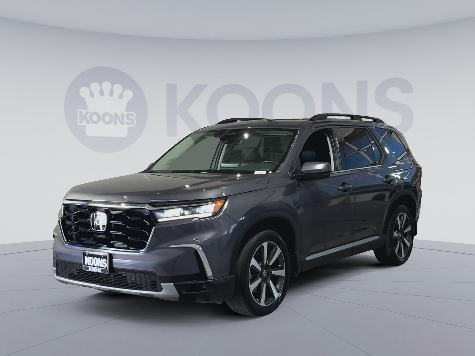 Used 2025 Honda Pilot Touring image 5