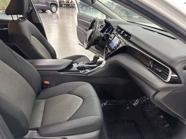 Used 2020 Toyota Camry LE FWD image 22