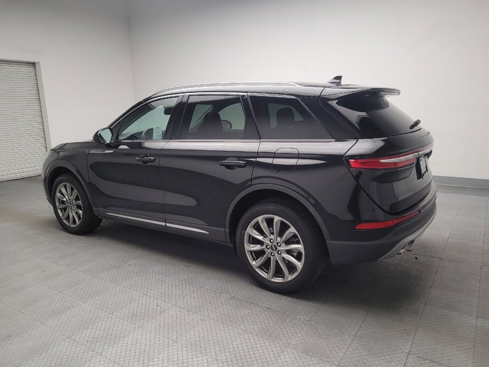 Used 2022 Lincoln Corsair FWD w/ Premium Package image 3