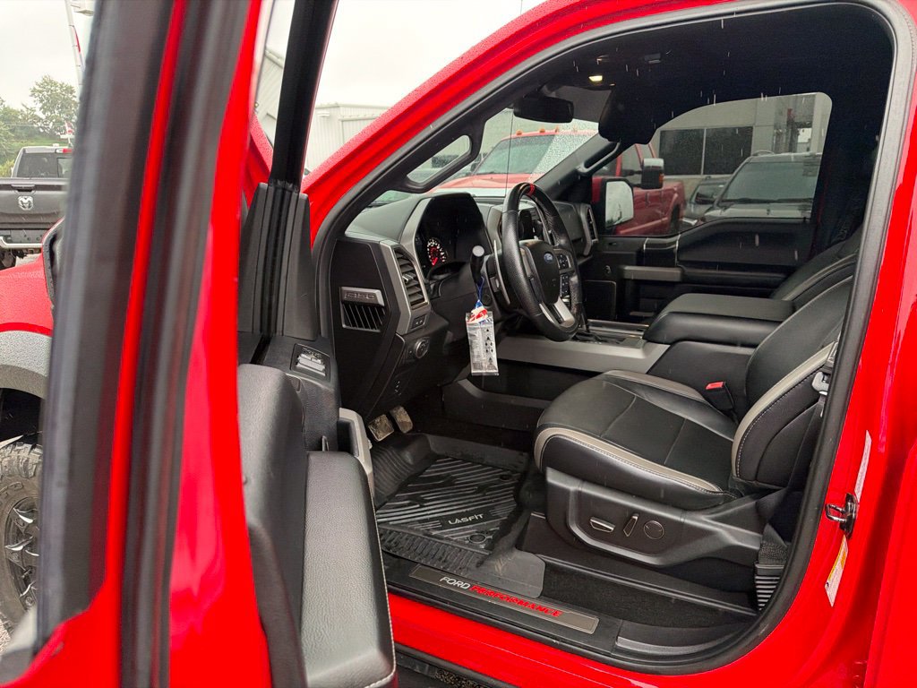 Used 2018 Ford F150 Raptor w/ Equipment Group 802A Luxury AWD/4WD image 12