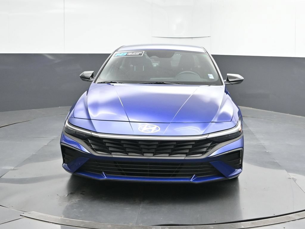 Certified 2025 Hyundai Elantra Sport FWD image 8