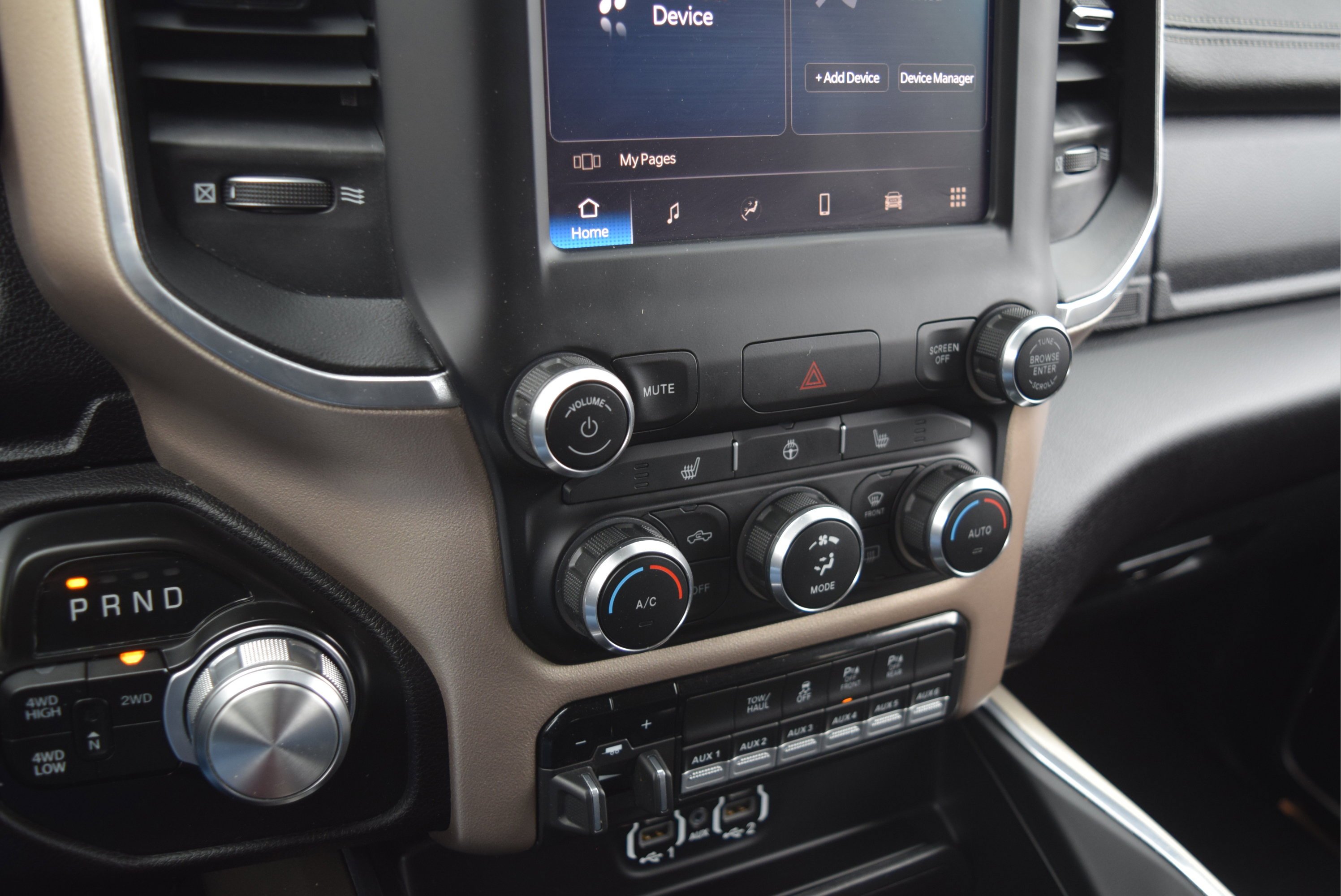 Used 2022 RAM 2500 Laramie w/ Snow Chief Group AWD/4WD image 14
