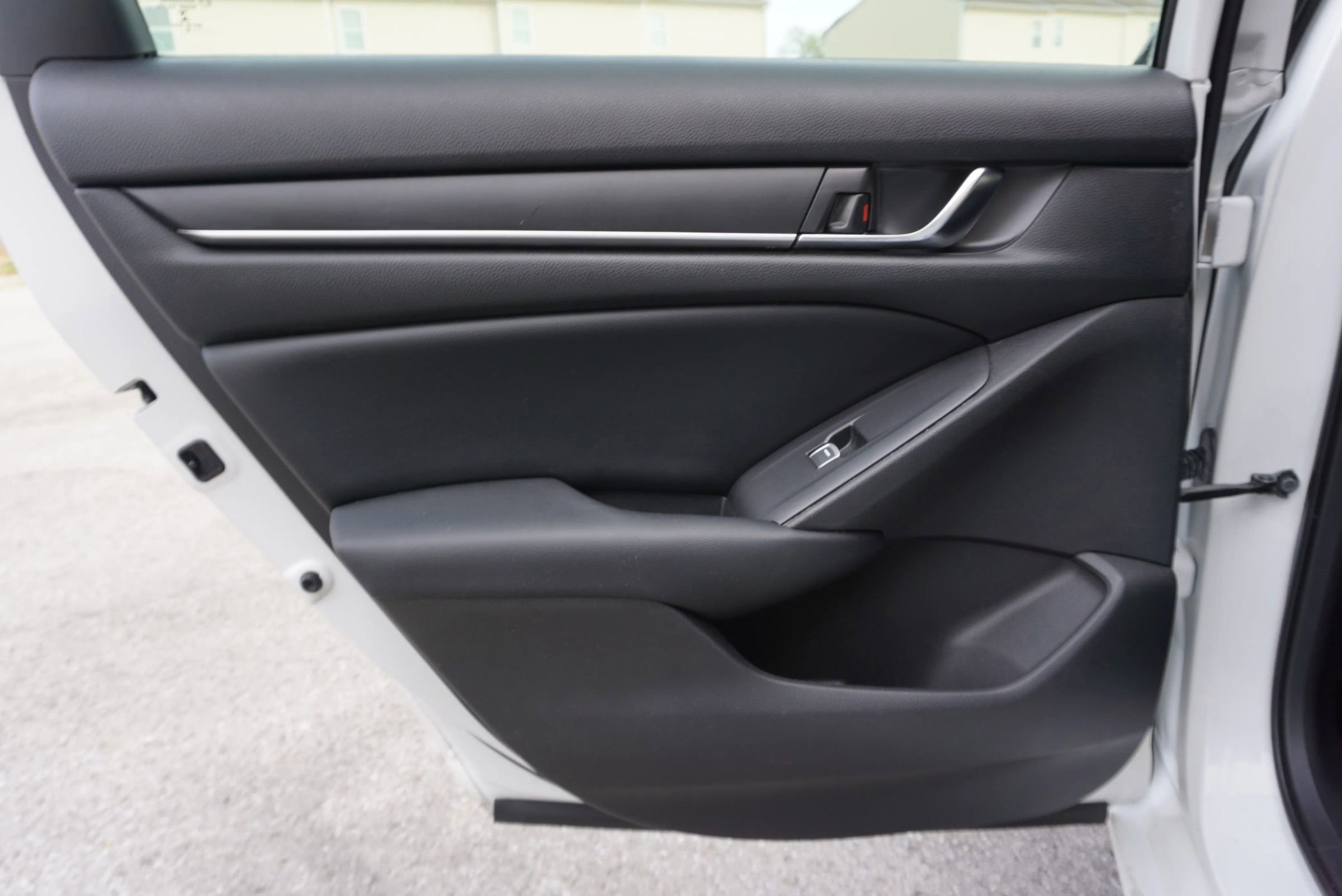 Used 2018 Honda Accord Sport image 22