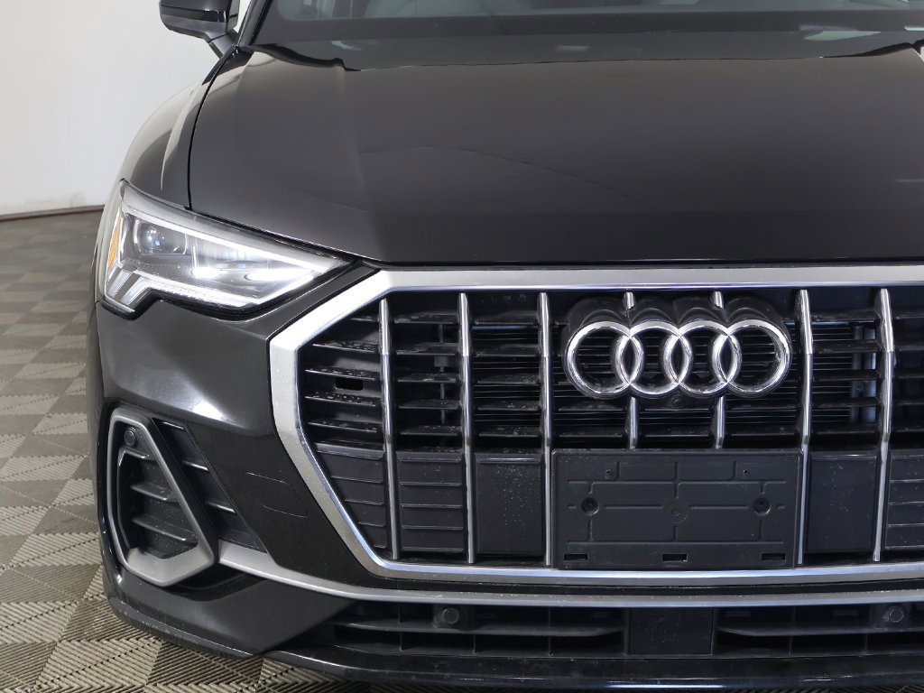 Used 2023 Audi Q3 2.0T Premium Plus w/ Premium Plus Package image 14