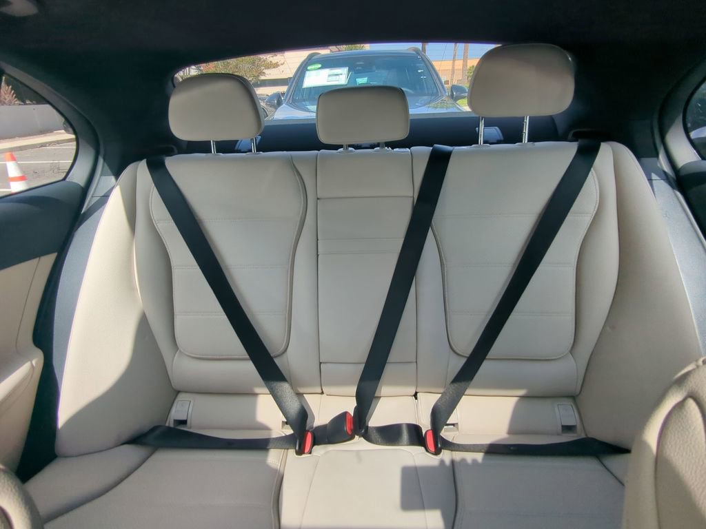 New 2025 Mercedes-Benz C 300 Sedan image 5