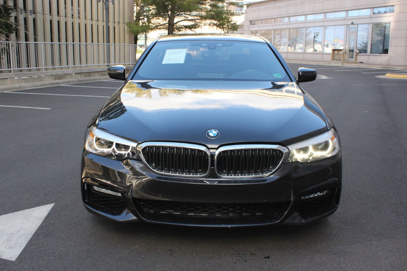 Used 2018 BMW 530i xDrive AWD/4WD image 3