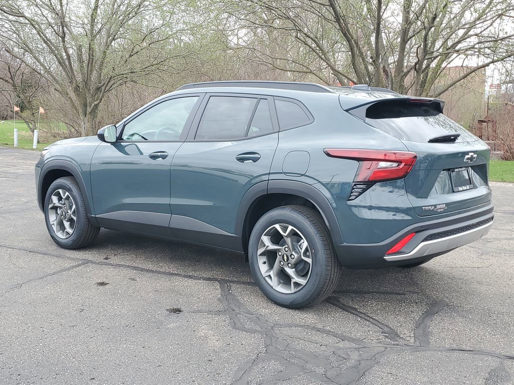New 2026 Chevrolet Trax LT image 4