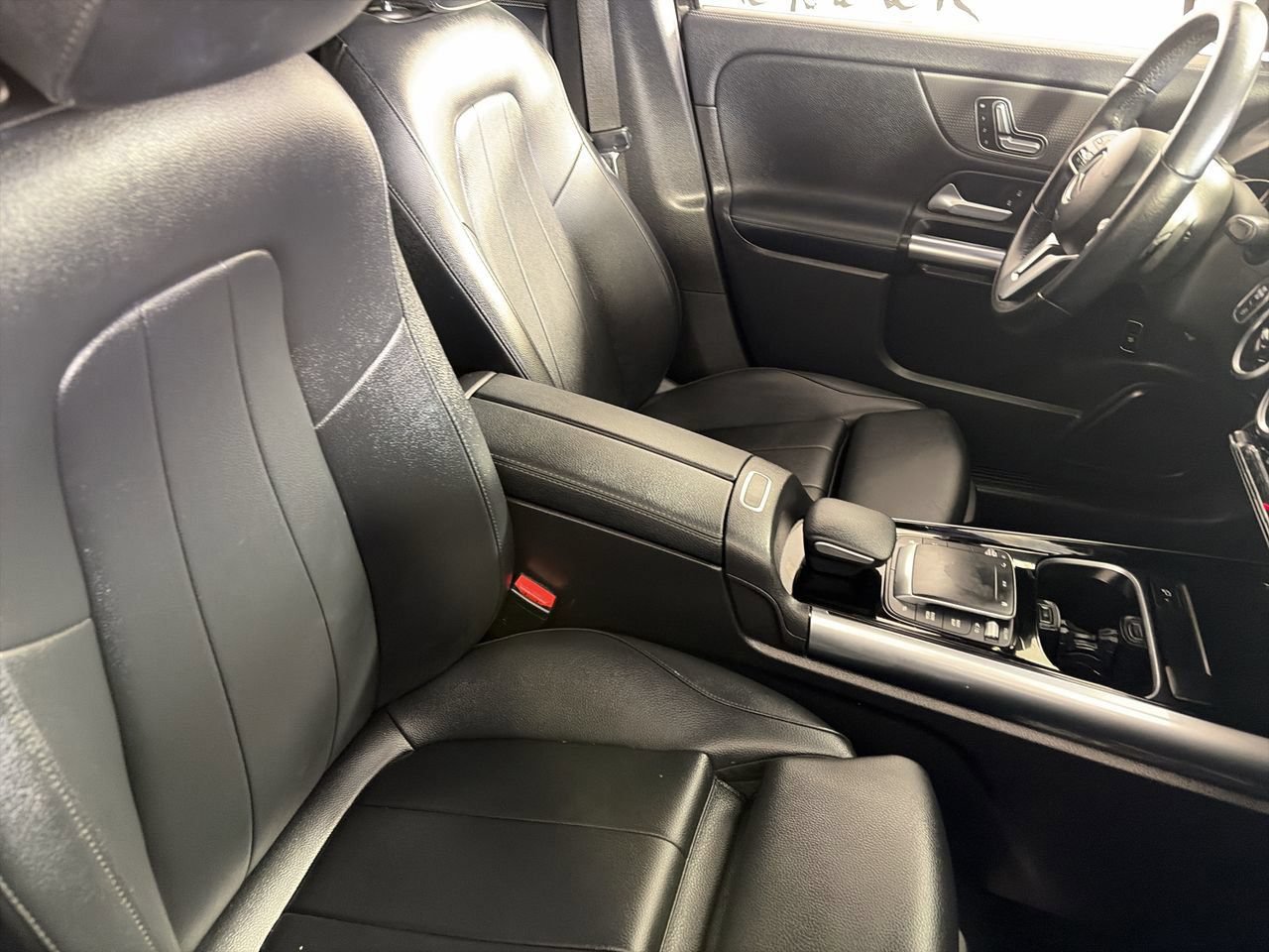 Used 2021 Mercedes-Benz GLA 250 image 24