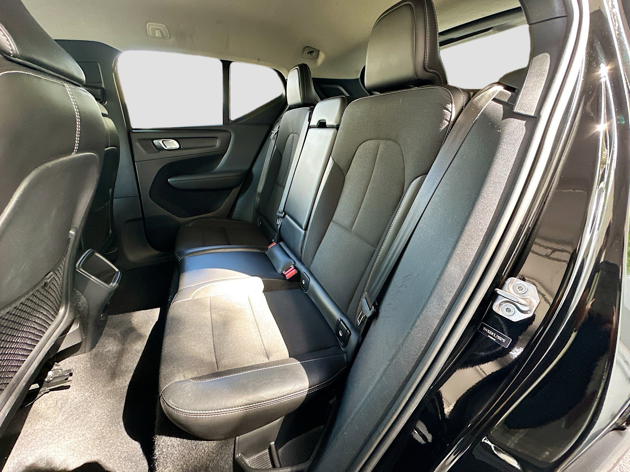 Used 2020 Volvo XC40 T5 Momentum w/ Protection Package Premier image 22