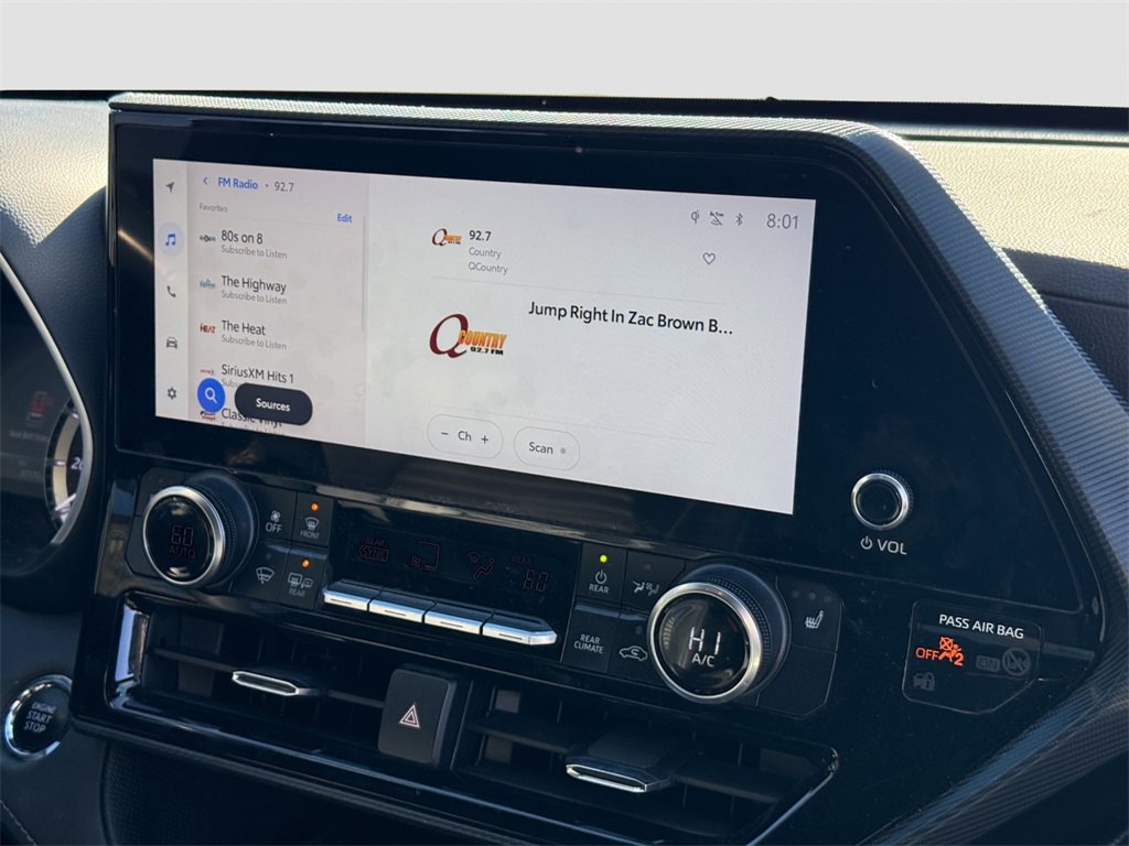 Used 2023 Toyota Highlander L image 15