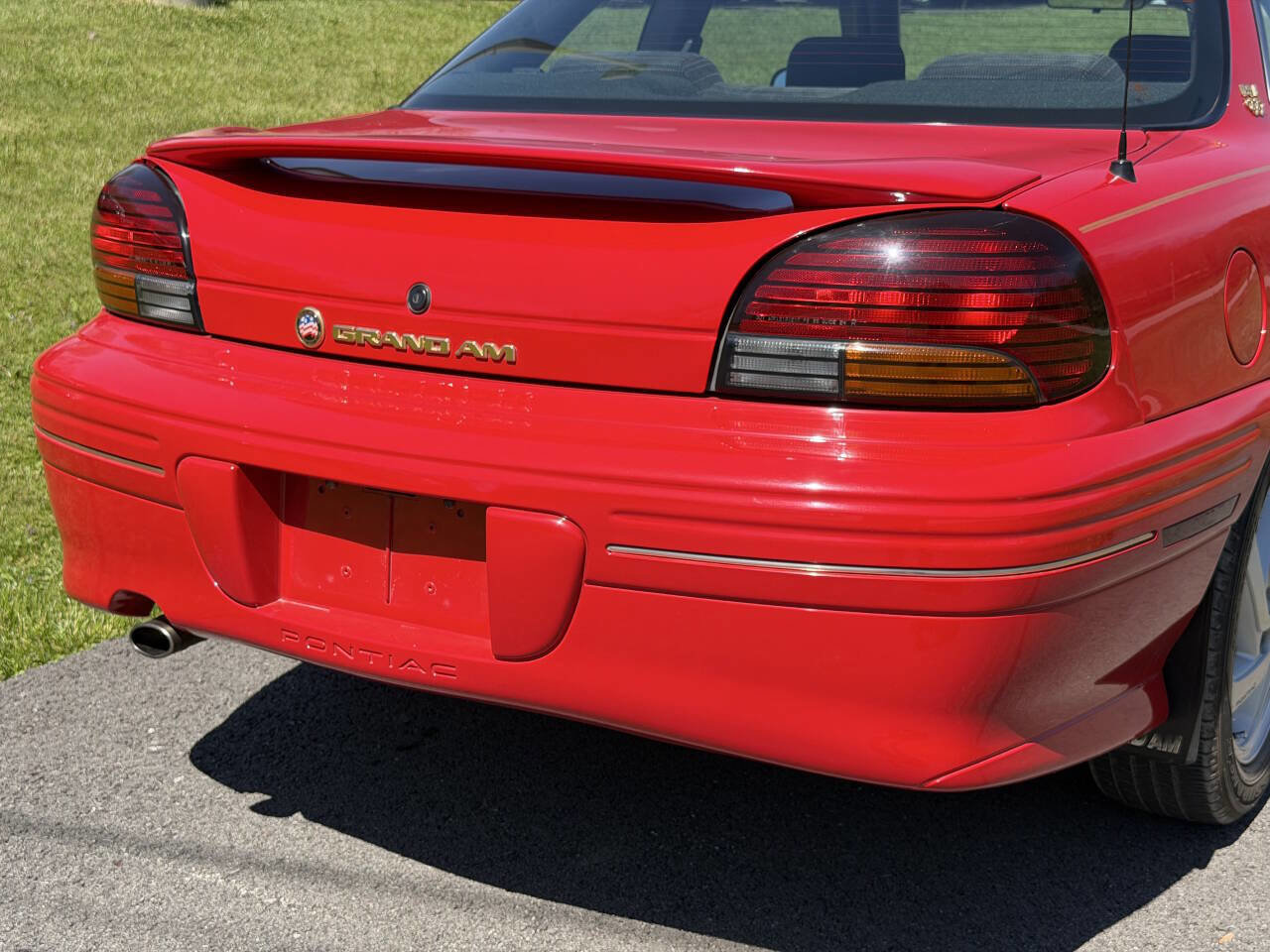 Used 1996 Pontiac Grand Am SE FWD image 6