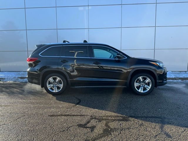 Certified 2019 Toyota Highlander Limited image 38