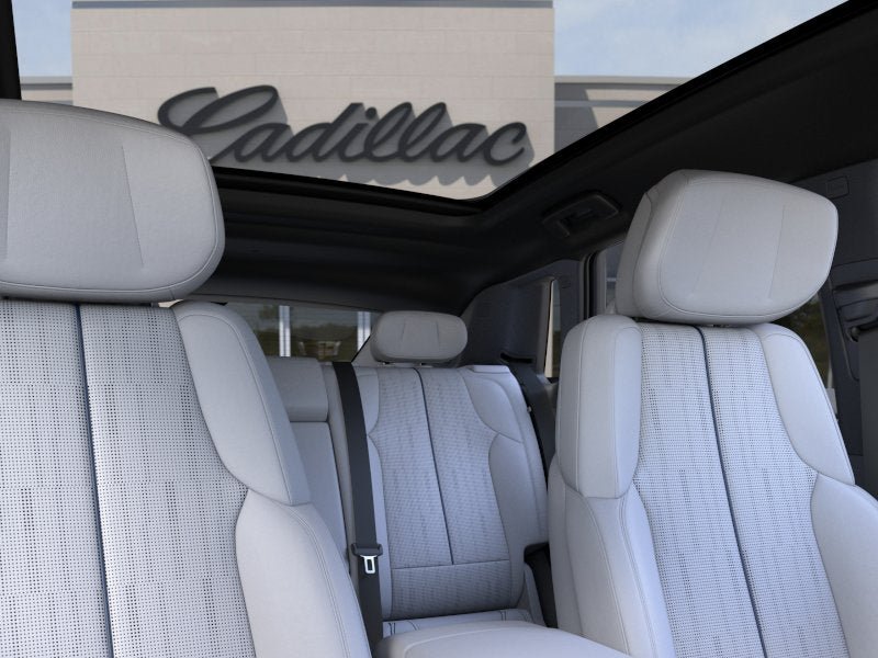 New 2026 Cadillac Lyriq Luxury w/ LPO, Floor Liner Package AWD/4WD image 24