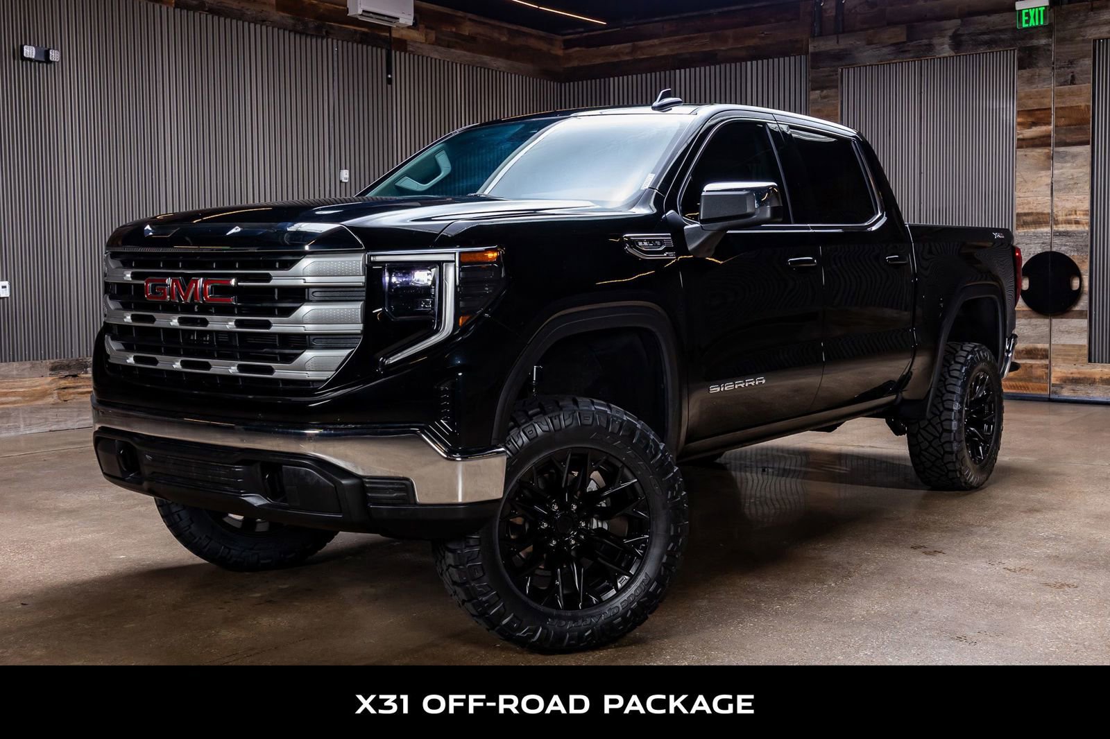 Used 2025 GMC Sierra 1500 SLE w/ X31 Off-Road Package image 5