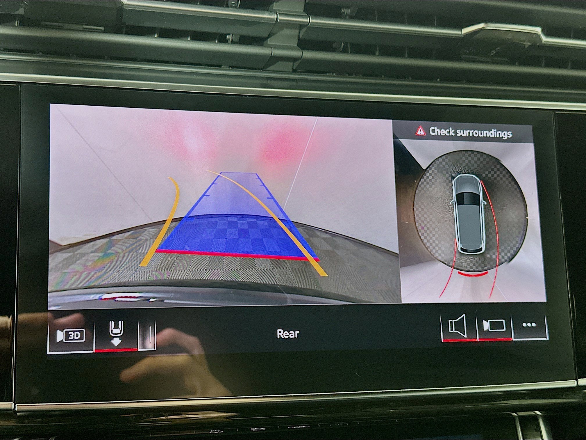 Certified 2025 Audi Q7 3.0T Premium Plus image 14