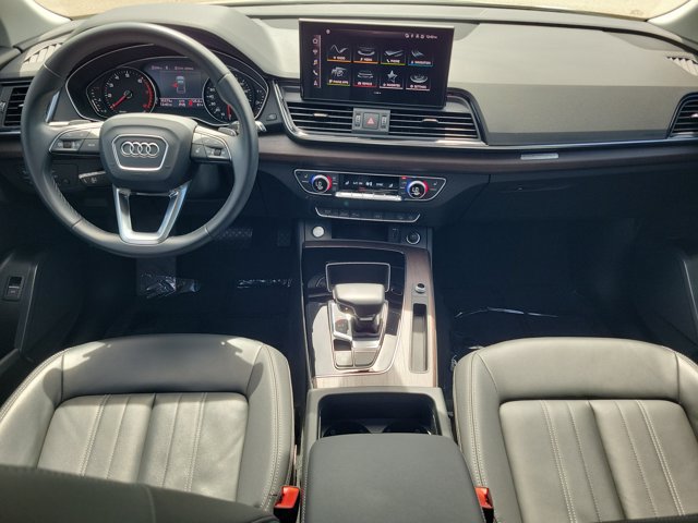 Used 2022 Audi Q5 2.0T Premium AWD/4WD image 2