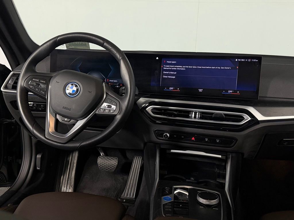 Used 2023 BMW i4 eDrive40 w/ Premium Package image 13
