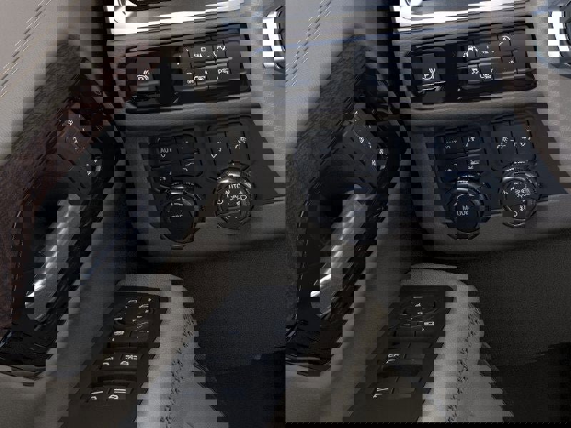 New 2026 GMC Yukon Denali w/ Sun & Power Step Package image 46