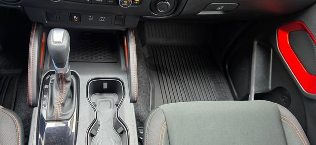 Used 2024 Nissan Frontier PRO-4X w/ Technology Package image 23