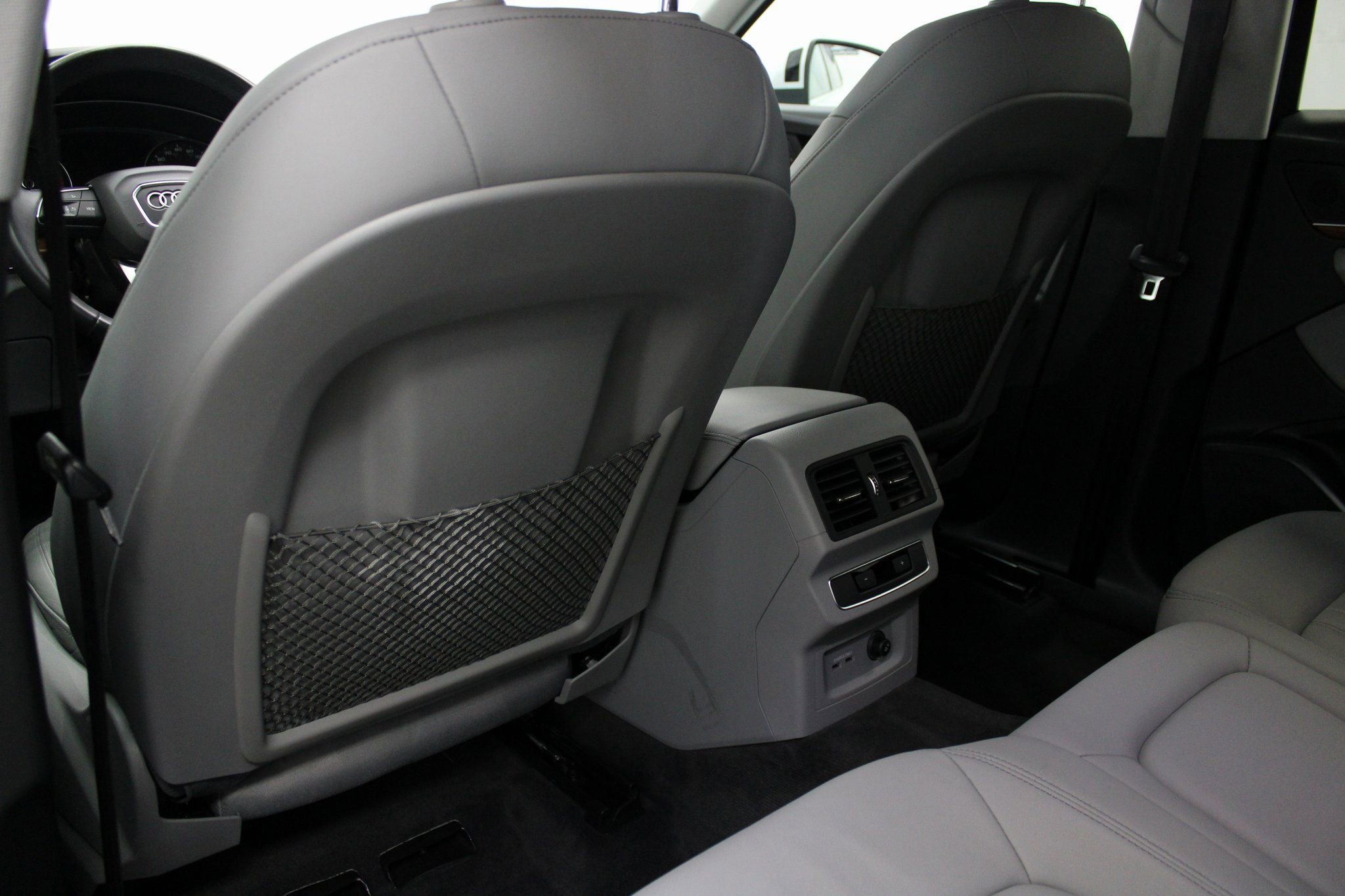 Used 2022 Audi Q5 2.0T Premium w/ Convenience Package image 17