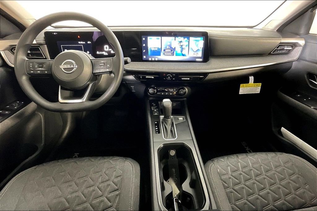 New 2026 Nissan Kicks SV w/ SV Premium Package AWD/4WD image 2