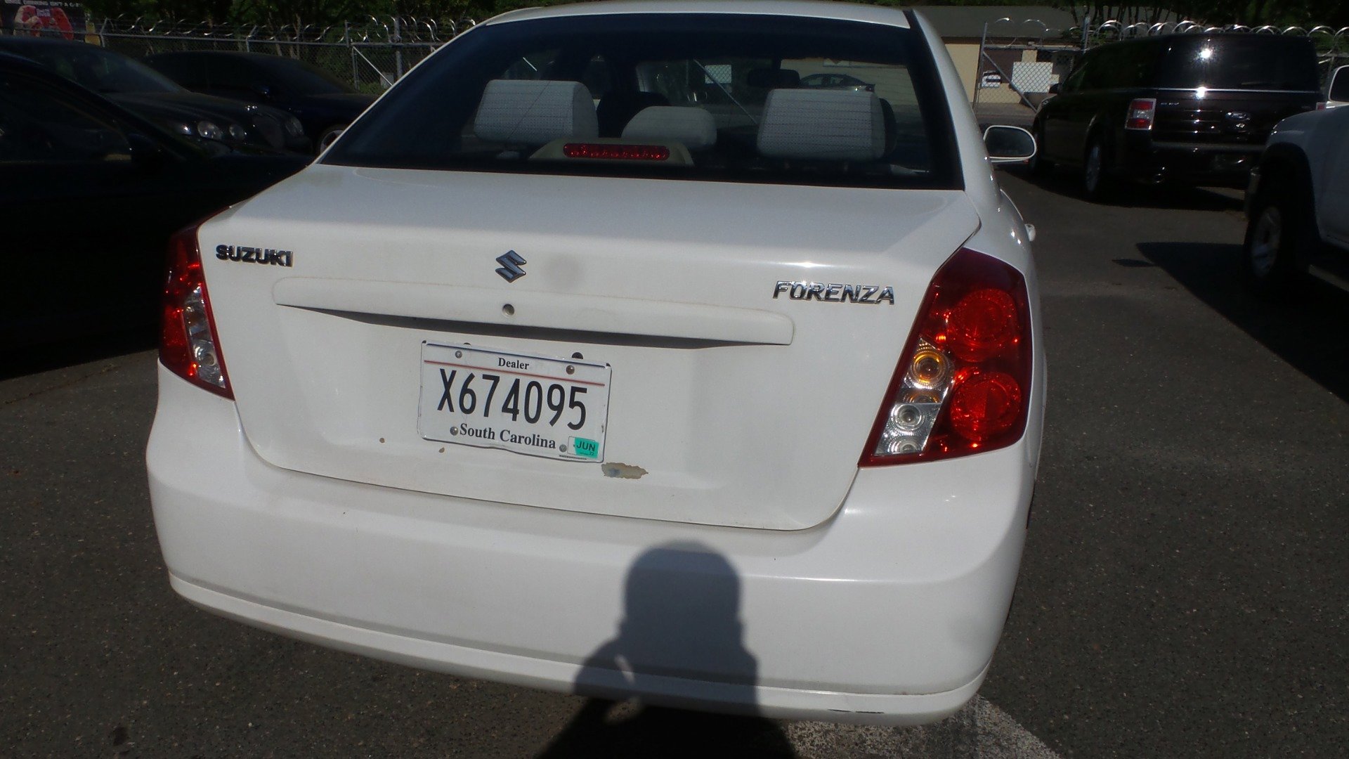 Used 2006 Suzuki Forenza Sedan image 10
