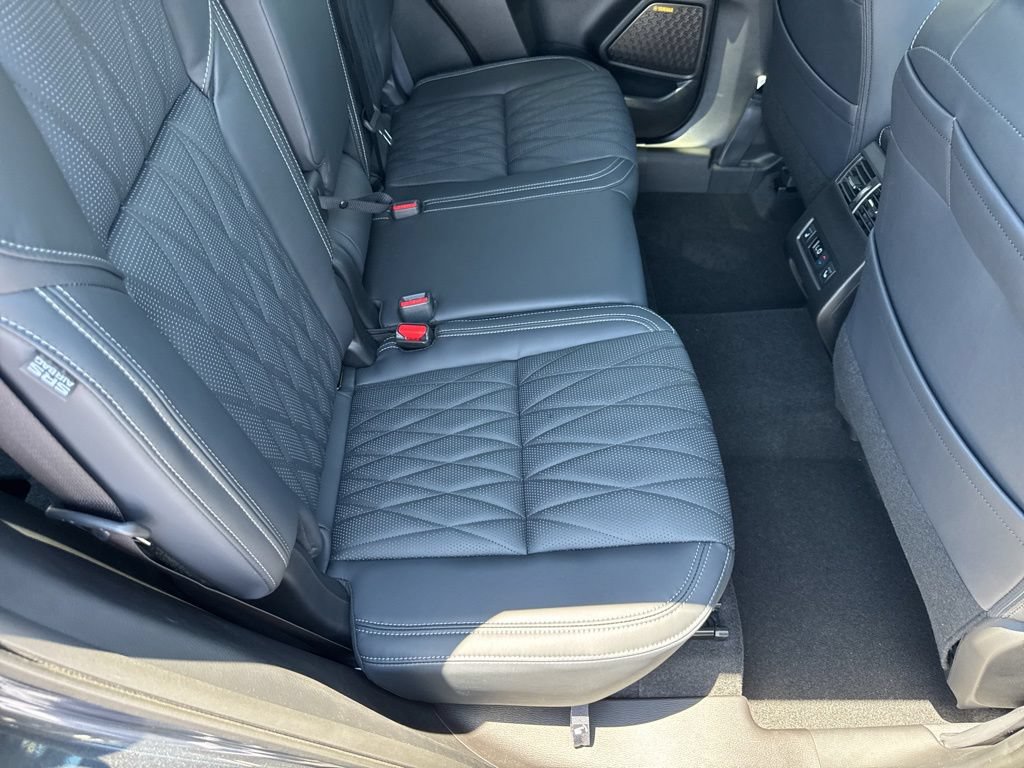 New 2026 Mitsubishi Outlander SEL FWD image 28