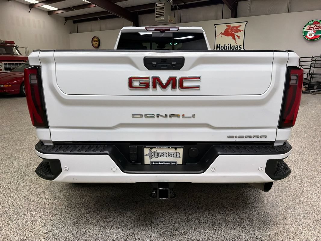Used 2024 GMC Sierra 3500 Denali w/ Denali Reserve Package AWD/4WD image 6