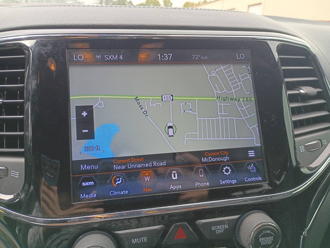 Used 2019 Jeep Grand Cherokee Overland AWD/4WD image 23