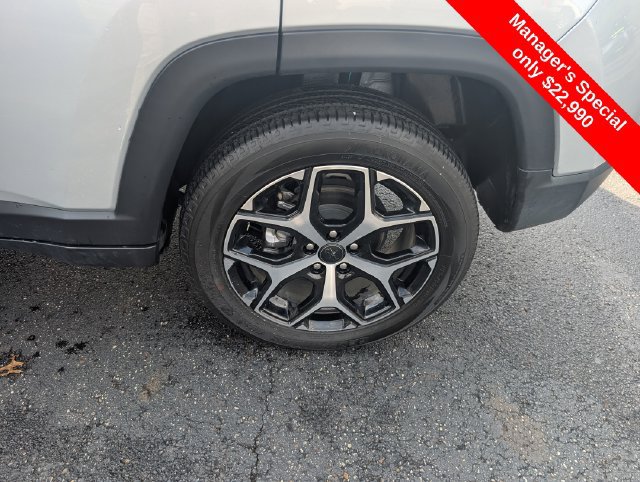 Used 2025 Jeep Compass Limited AWD/4WD image 22