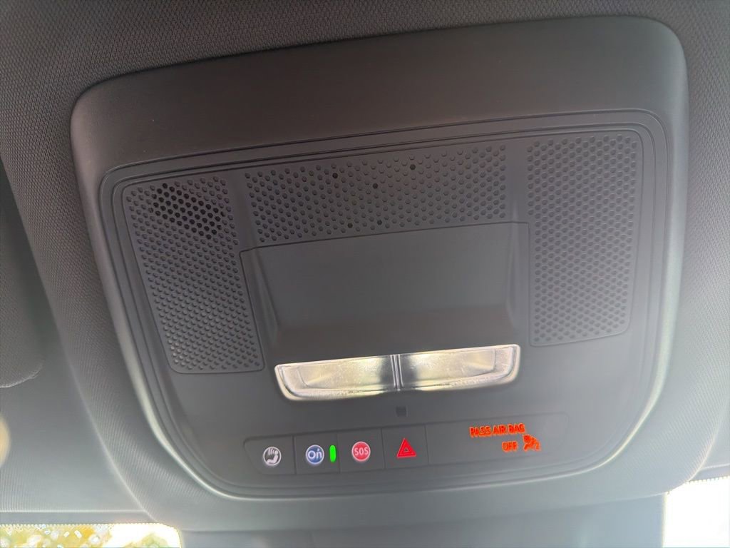 New 2026 Chevrolet Equinox EV LT image 17