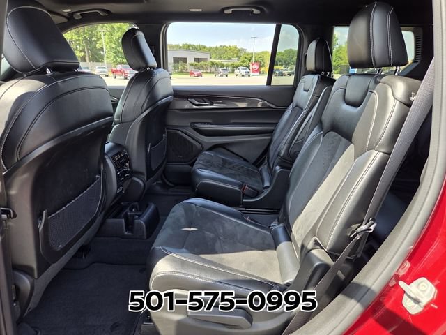 Used 2023 Jeep Grand Cherokee L Laredo AWD/4WD image 13